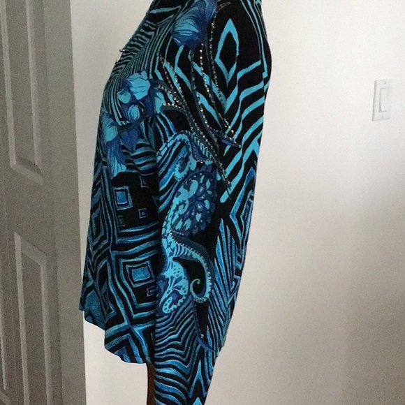 Minkas Sweater - Picture 4 of 4